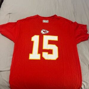 Red Kansas City Chiefs T-Shirt with Number 15